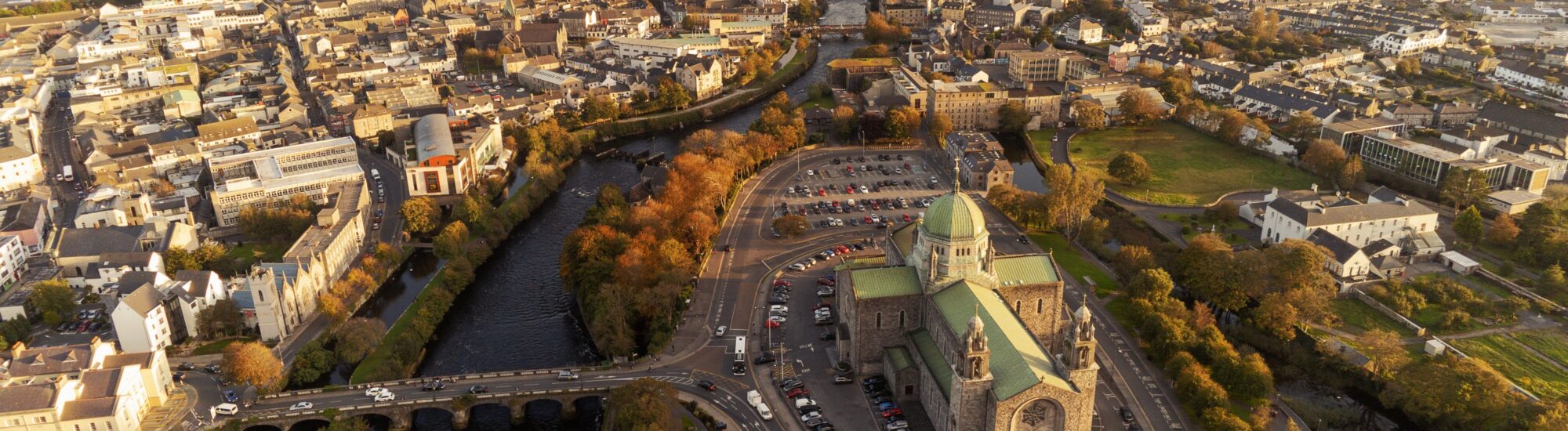 La Galway Cathedral - © mark_gusev 
