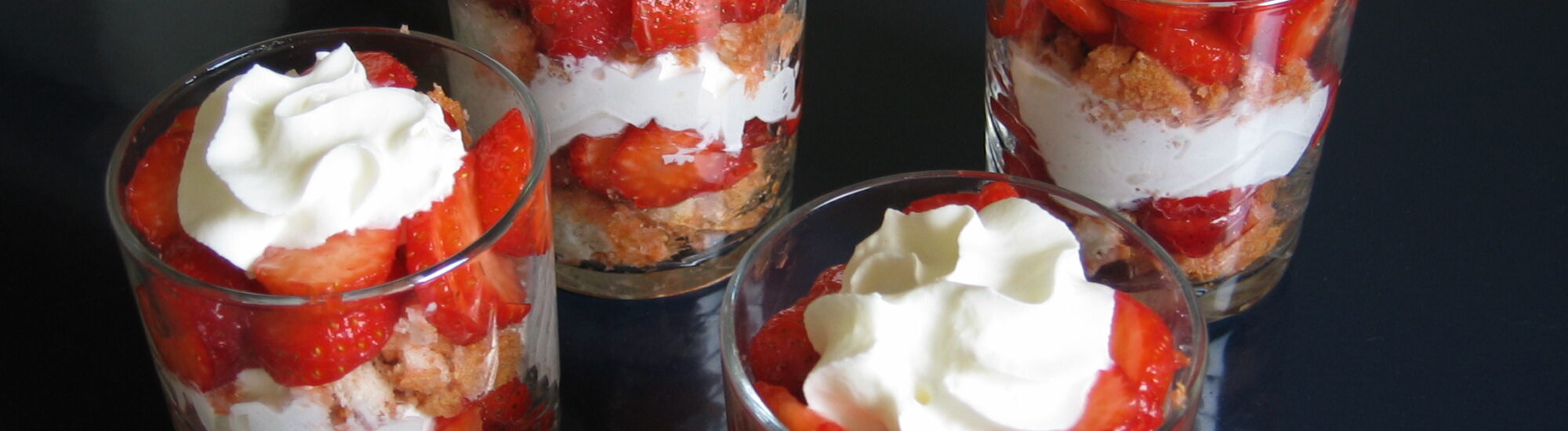 Des trifles - <a href='https://www.flickr.com/photos/bcinfrance/225328220/' target='_blank'>B. Carlson</a> - <a href=