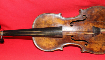 Le violon du Titanic - Titanic Belfast - cc