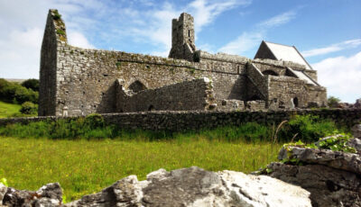 La Corcomroe Abbey - Erin Perry - cc