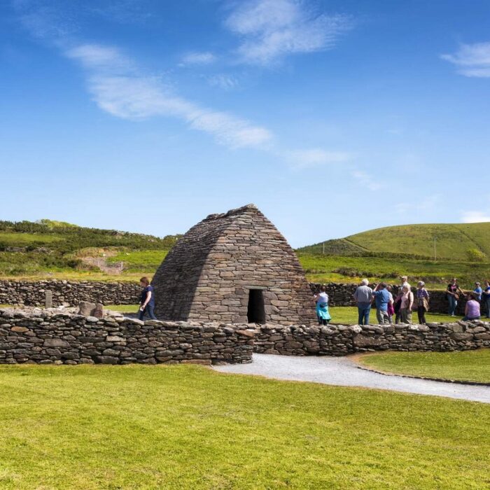 Le Gallarus oratory © Chris Hill Tourism Ireland
