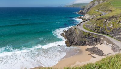 La Dingle Way - Michael Thaler - Shutterstock
