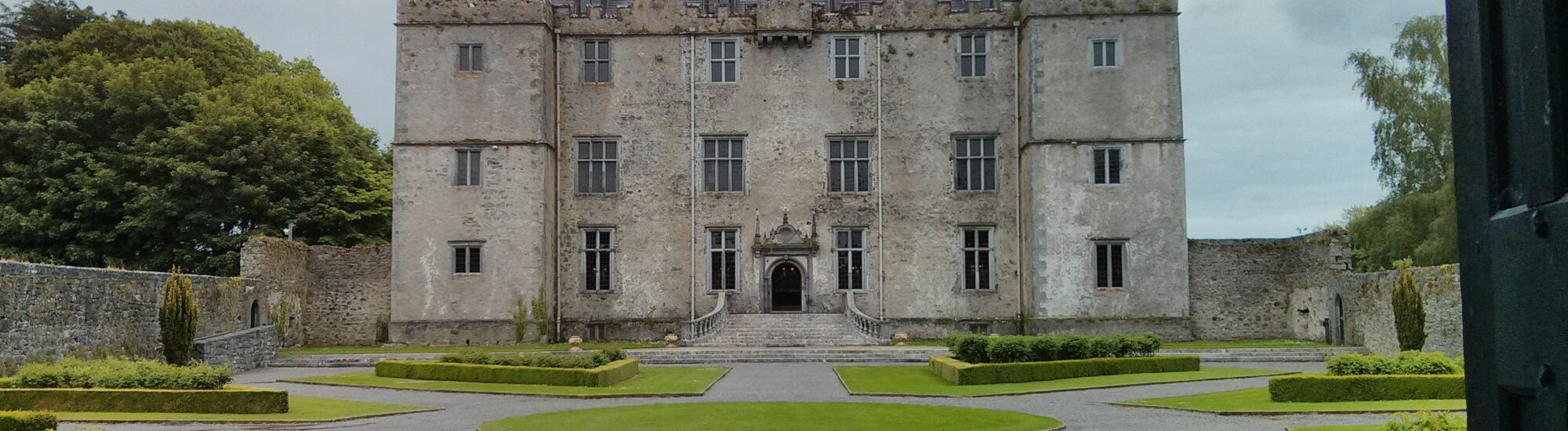 Portumna Castle - Peter Burka - cc