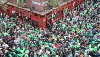 Temple Bar pendant la Saint Patrick