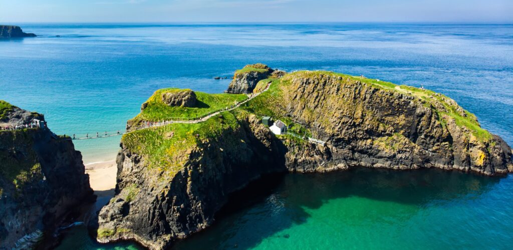 Carrick-a-Rede Rope Bridge - © MNStudio
