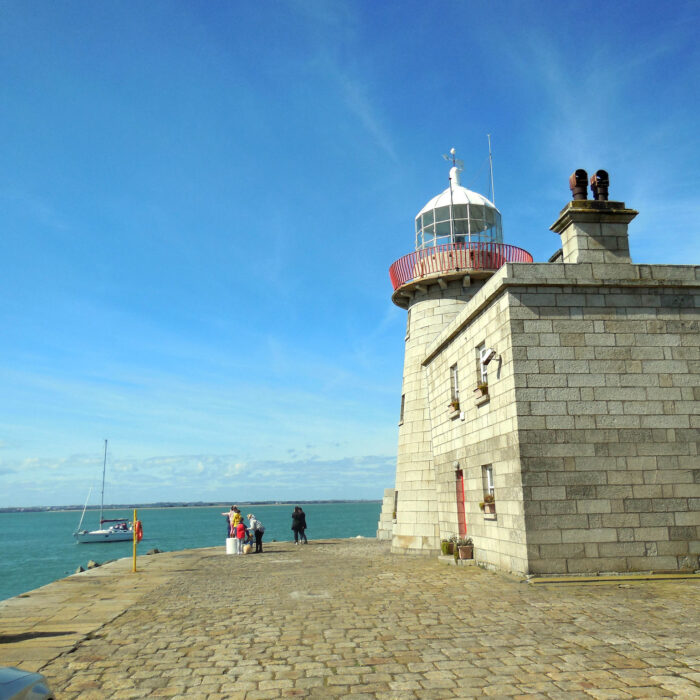 Le Howth lighthouse - fabeblau - cc