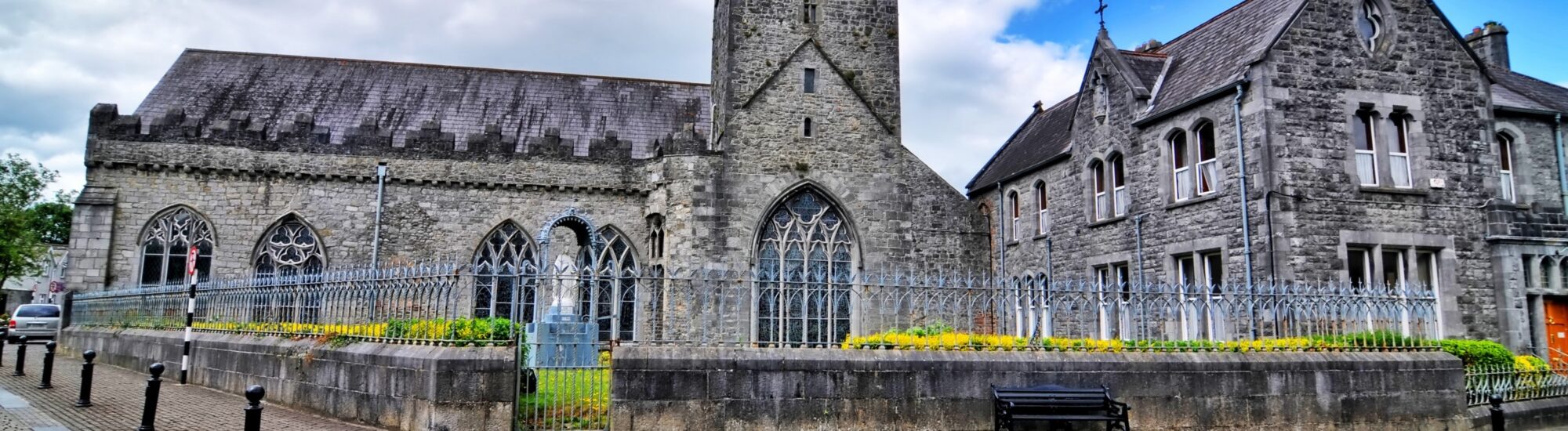 La St Canice Cathedral - © robnaw