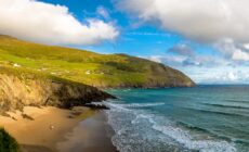 La Coumeenoole Beach - Lyd Photography - Shutterstock