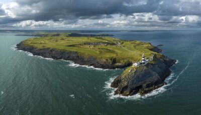 Le phare de Old Head - ©Tourism Ireland photgraphed by John Miskelly
