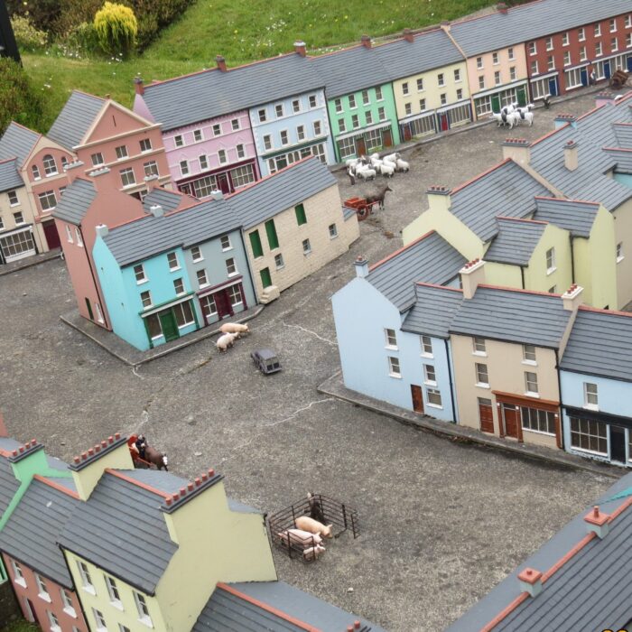 Le West Cork Model Village - Sinead McCarthy