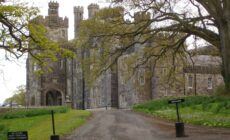 Le Crom Castle - Edward - cc