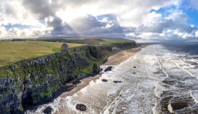 La Downhill beach - © Lukassek