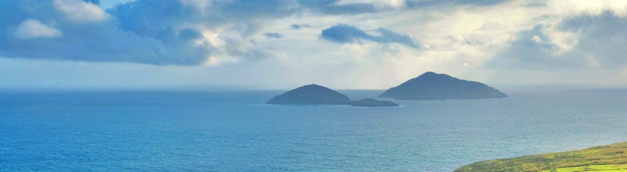 Deenish et Scariff Islands - Photo by Anukrati Omar on Unsplash