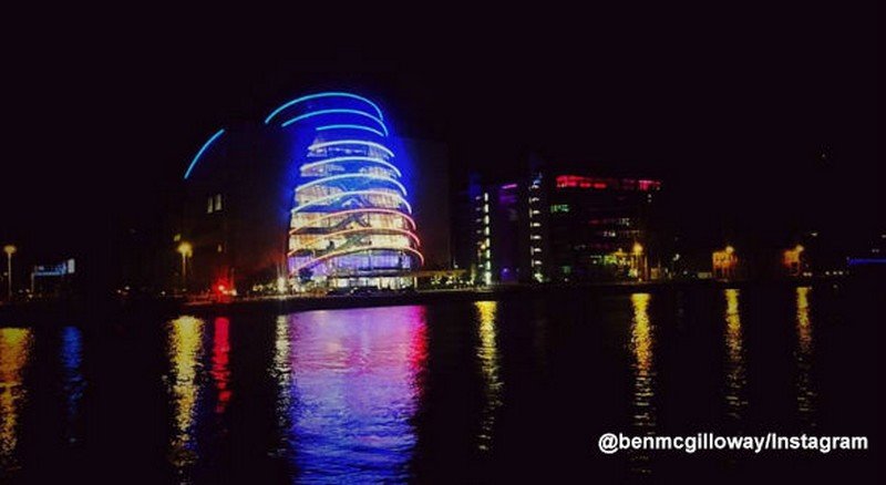 Le Convention Centre Dublin aux couleurs de la France - benmcgilloway - Instagram