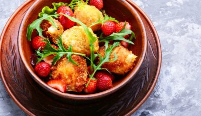 Un pan fried brie - © Nikolaydonetsk