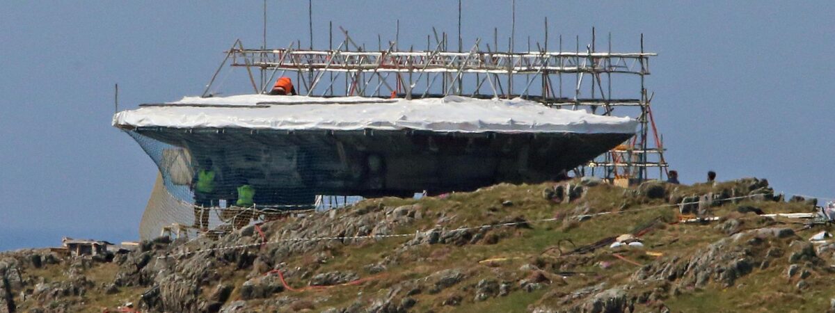 Le Faucon Millénium de Star Wars à Malin Head - Niall Carson
