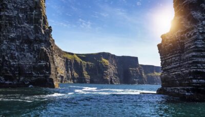 Les Cliffs of Moher vues de la mer - ESchweitzer
