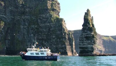 Les Falaises de Moher par la mer