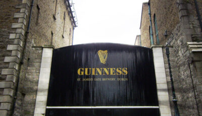 La St James Gate - Mikel Ortega - cc