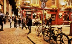 Temple Bar - SarahElizabethC. - cc