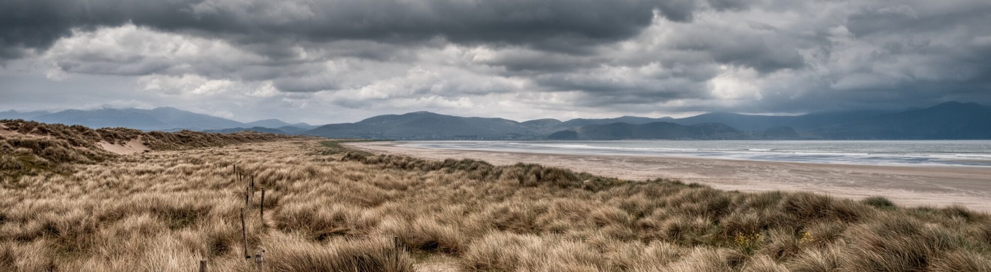 La Inch bech - © Jon Ingall