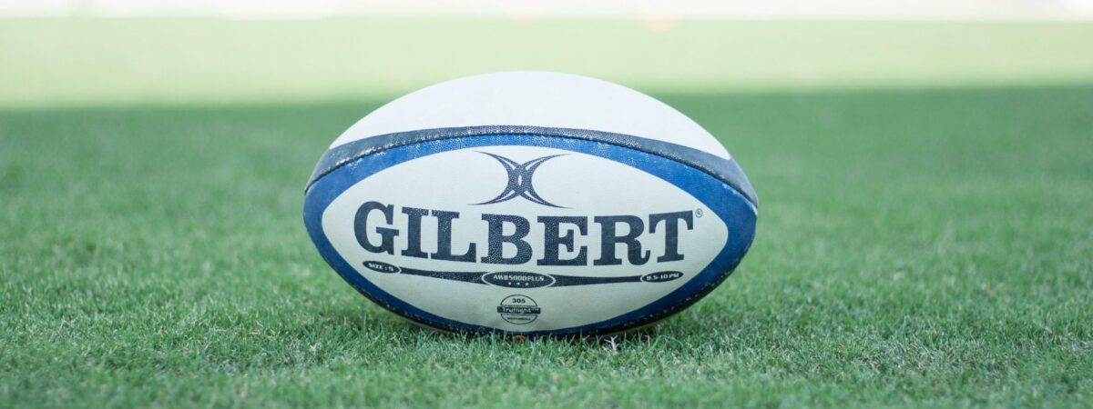 Un ballon de rugby - Domaine public