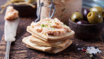 Des rillettes de saumon fumé - © annapustynnikova