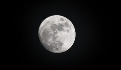 Une super lune - joebelanger