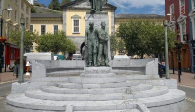 Le Lusitania Memorial - SteHLiverpool - cc