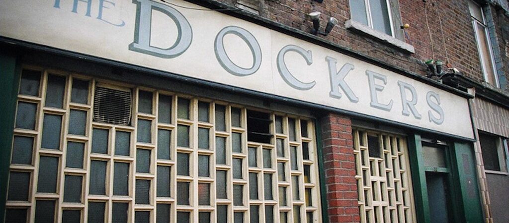 The Dockers, l’irish pub préféré de U2 rouvre ses portes après 15 ans d’absence !