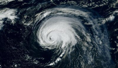 L'ouragan Lorenzo en approche vers l'Irlande