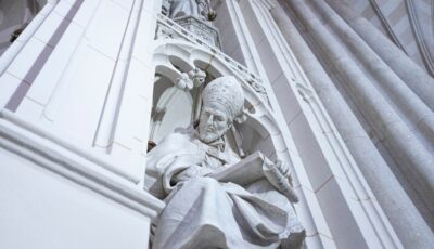Une représentation de Saint Patrick, mort le 17 mars 461 en Irlande