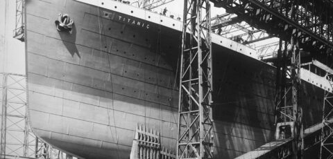Le Titanic en construction - Domaine public