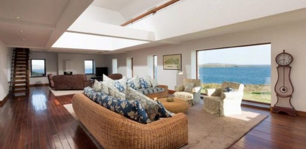 Vue de la maison principale sur Horse Island - Montague Real Estate