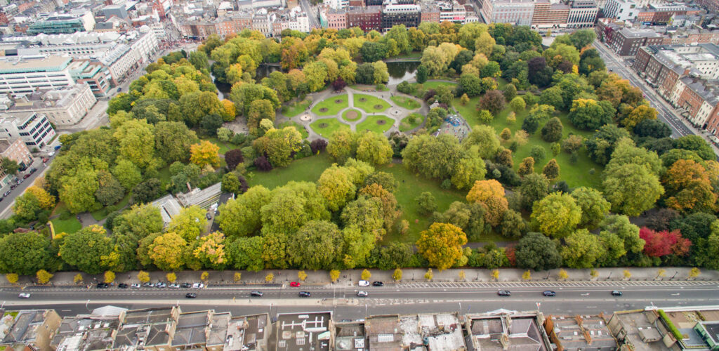 St Stephen's Green à Dublin - dronepicr - cc