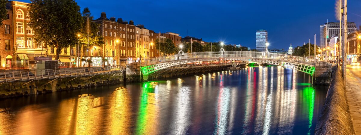 Le Ha'Penny Bridge à Dublin - © susanne2688 