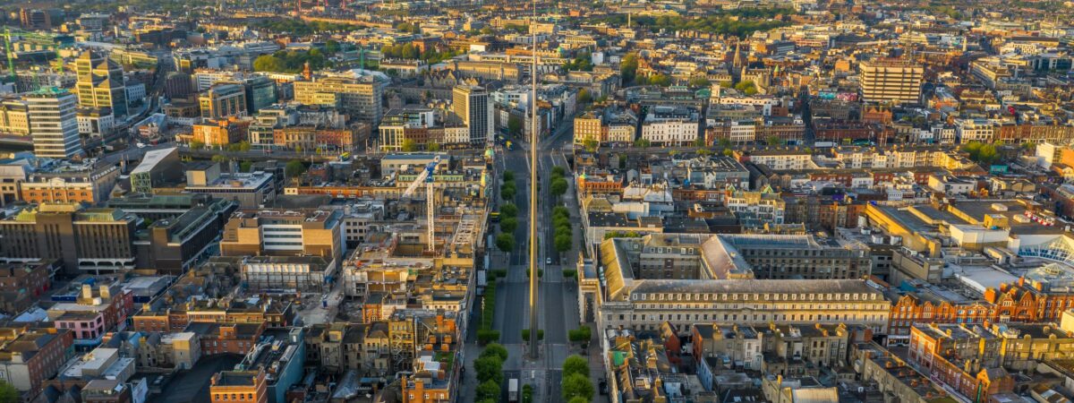 Vue aérienne sur O'Connell Street à Dublin - © Irish Drone Photography