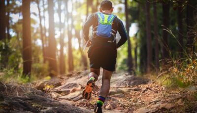 Un participant de l'EcoTrail Wicklow - © tuiphotoengineer