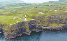 Rathlin Island et son phare est - © peter