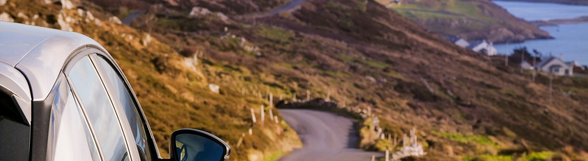 Une voiture en Irlande - © mark_gusev