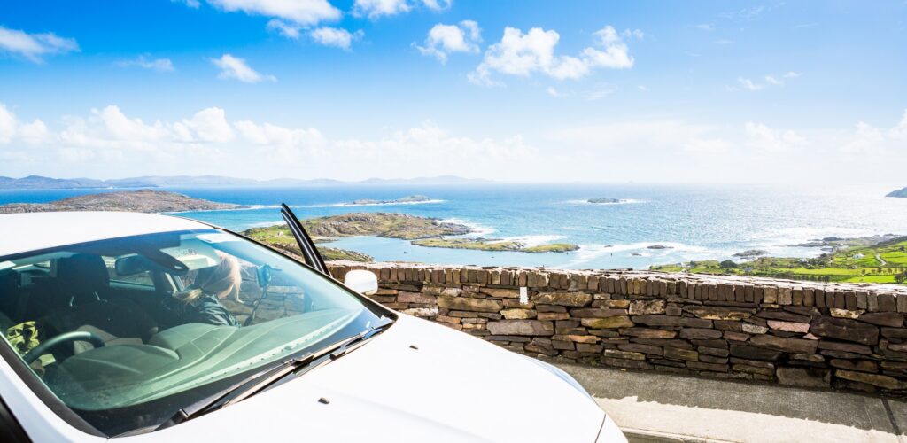 Une voiture en Irlande - © egon999