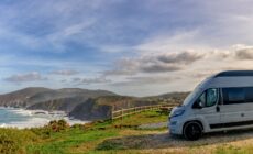 Voyagez en camping-car et goûtez à la liberté ! - © makasana photo