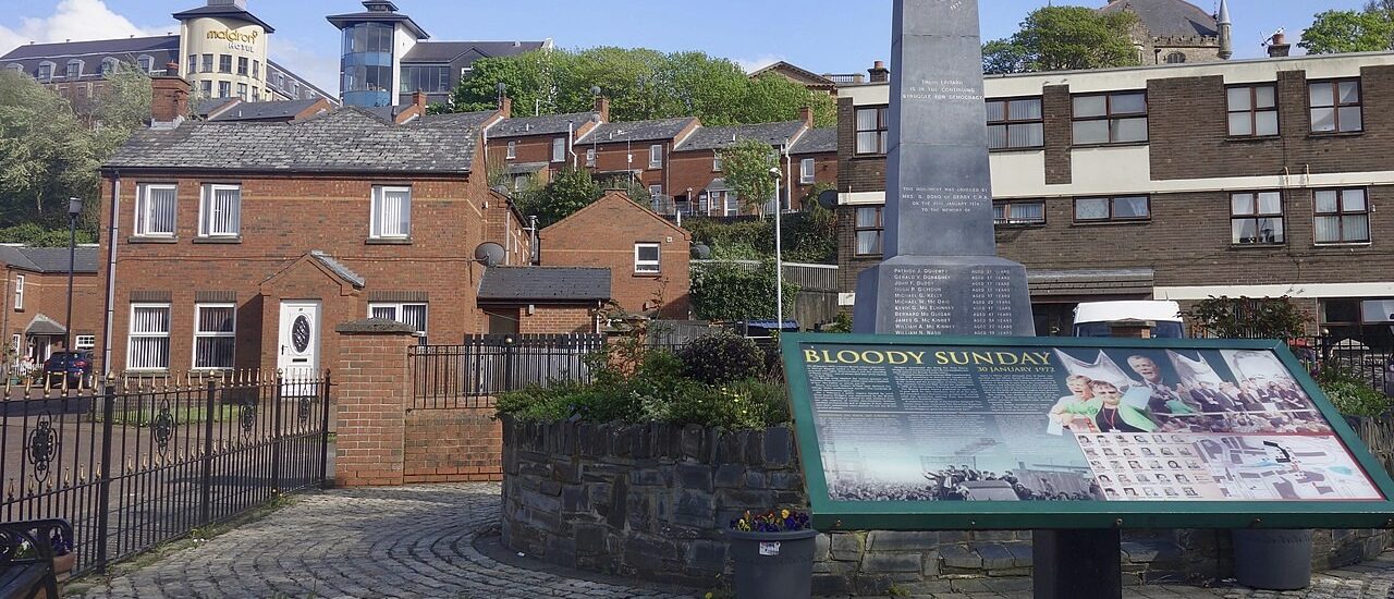 Le Bloody Sunday Memorial - Sonse - cc