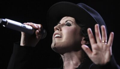 Dolores O'Riordan - Eva Rinaldi - cc