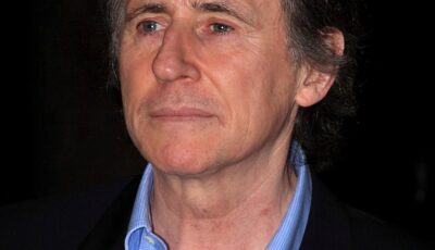 Gabriel Byrne - Ian Smith - cc