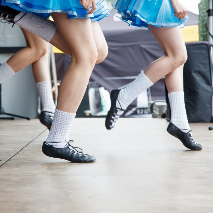Des danseuses de Céilí en Irlande - © Radnatt