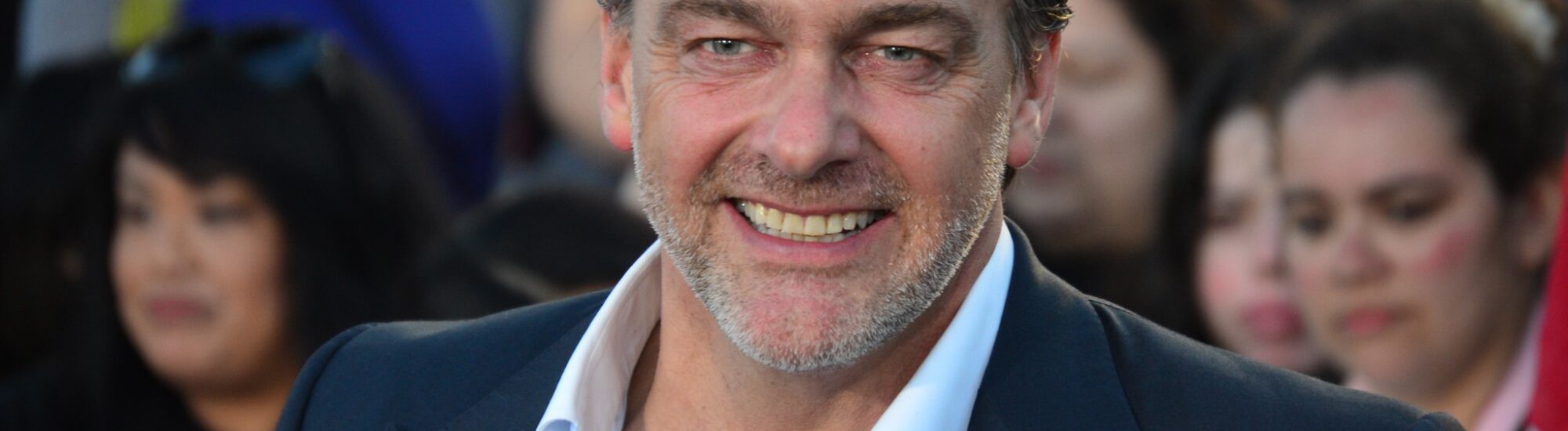 Ray Stevenson - Red Carpet Report on Mingle Media TV - cc