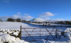 La Slemish Mountain sous la neige - © Creative Landscapes