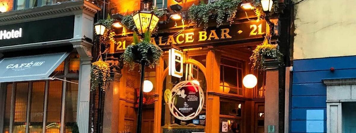The Palace Bar -  @hannahemiliamortsell