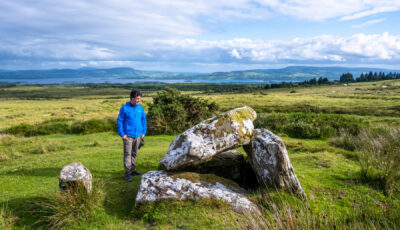 Le Dolmen Bohatch - © Destination Lough Derg